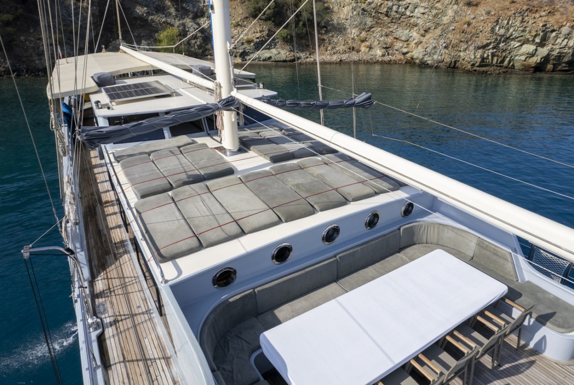 Diamond Lila Gulet – 30 Metre Lüks Mavi Yolculuk Deneyimi