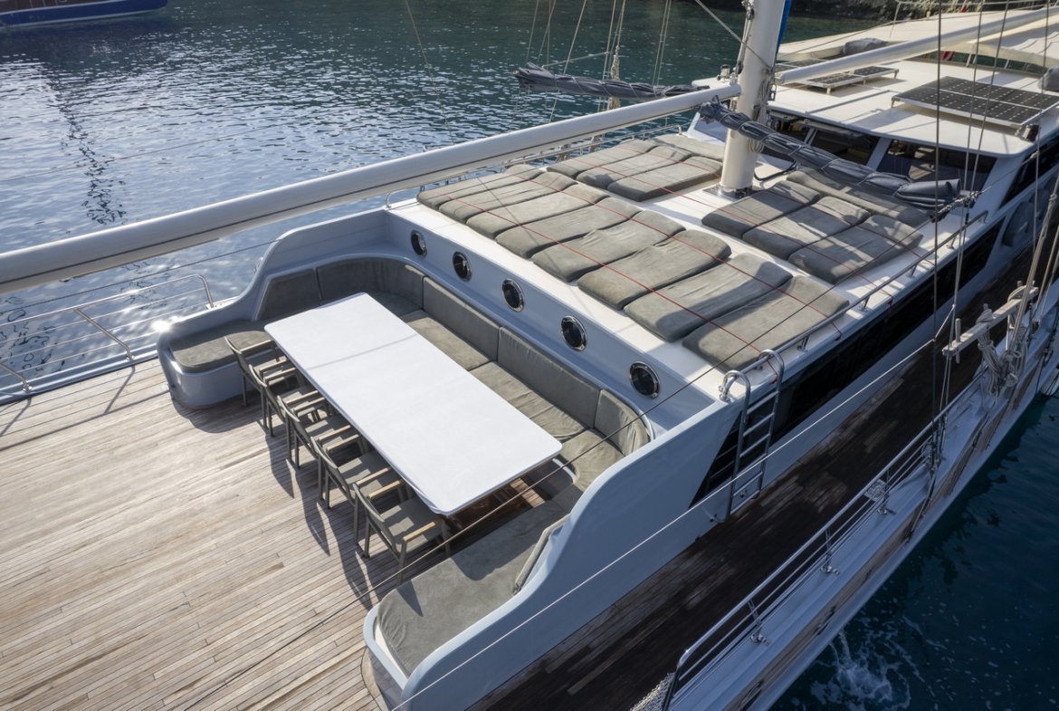 Diamond Lila Gulet – 30 Metre Lüks Mavi Yolculuk Deneyimi