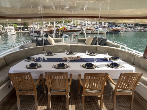 Diamond Lila Gulet – 30 Metre Lüks Mavi Yolculuk Deneyimi