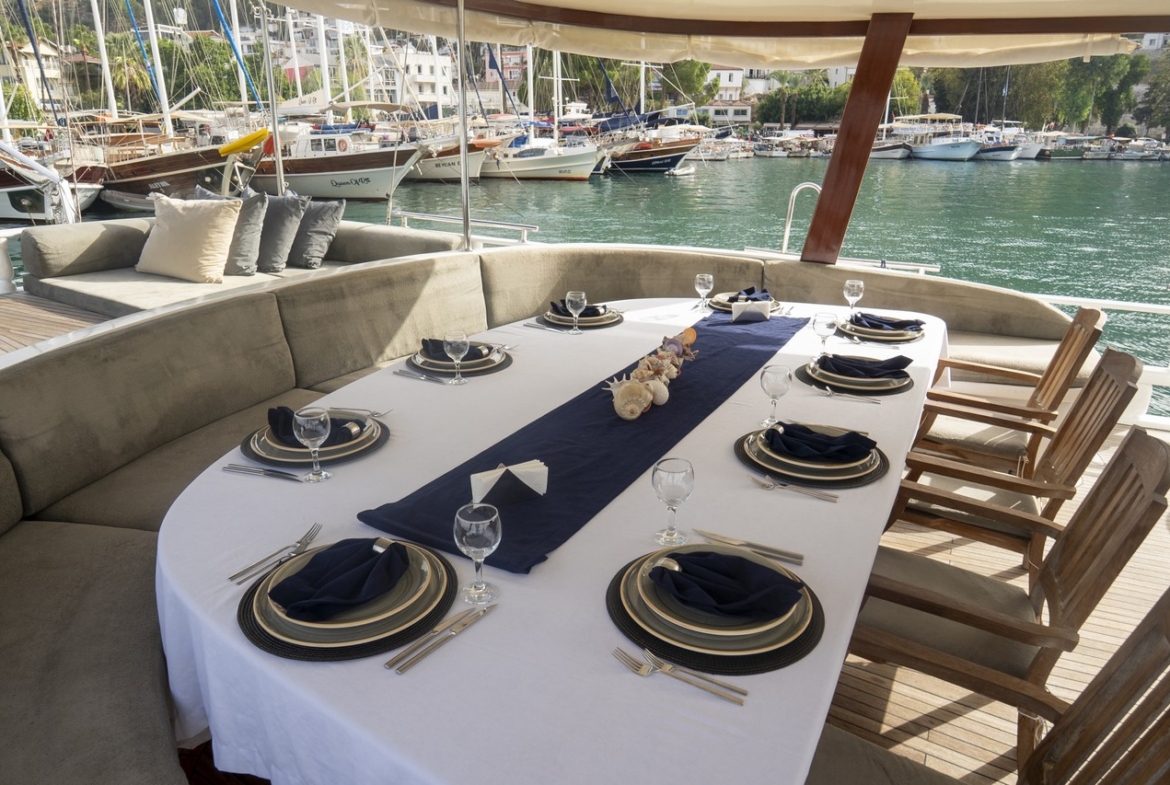 Diamond Lila Gulet – 30 Metre Lüks Mavi Yolculuk Deneyimi