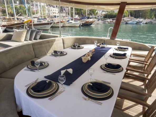 Diamond Lila Gulet – 30 Metre Lüks Mavi Yolculuk Deneyimi