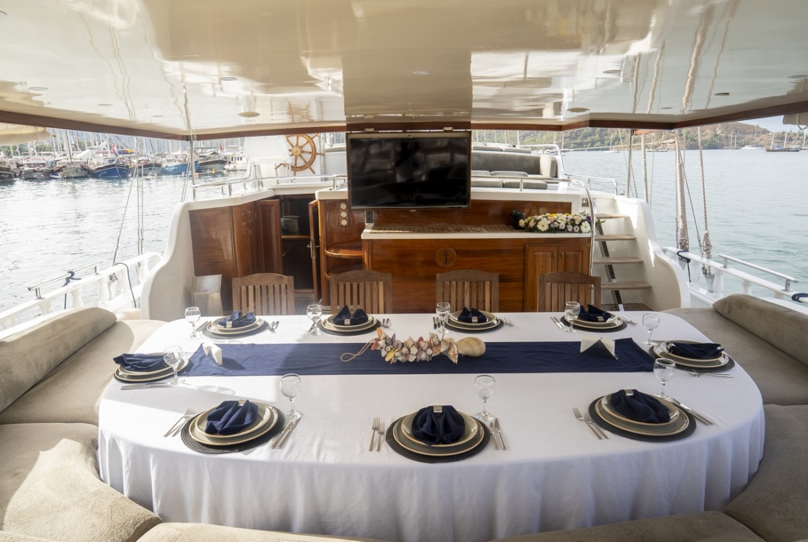 Diamond Lila Gulet – 30 Metre Lüks Mavi Yolculuk Deneyimi