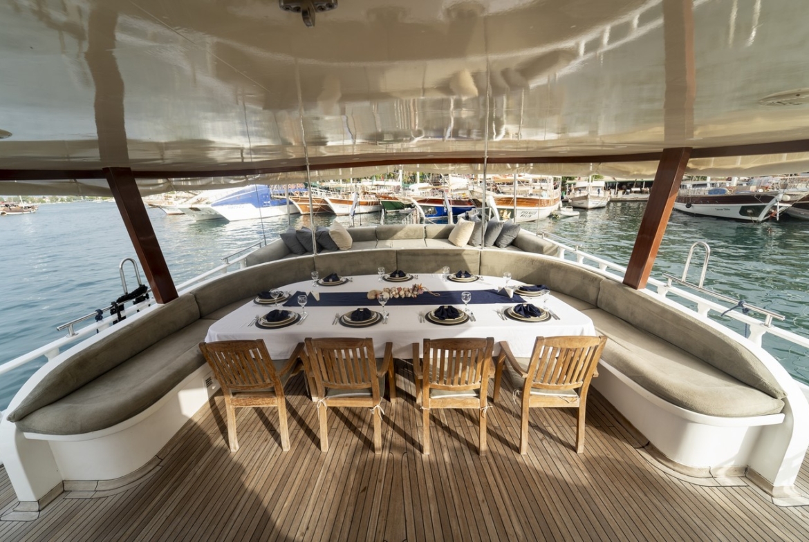 Diamond Lila Gulet – 30 Metre Lüks Mavi Yolculuk Deneyimi