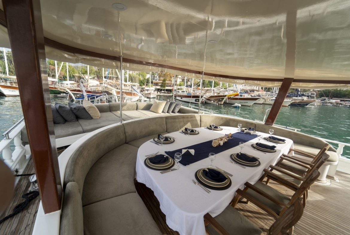 Diamond Lila Gulet – 30 Metre Lüks Mavi Yolculuk Deneyimi