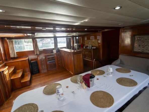 Diamond Lila Gulet – 30 Metre Lüks Mavi Yolculuk Deneyimi