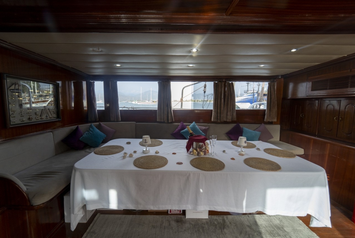 Diamond Lila Gulet – 30 Metre Lüks Mavi Yolculuk Deneyimi