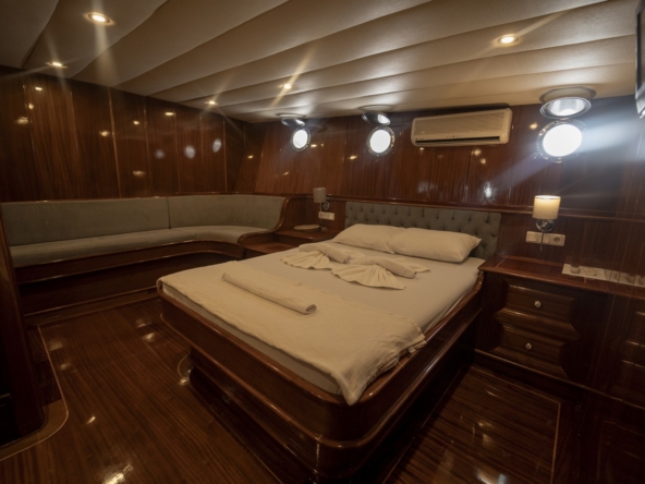 Diamond Lila Gulet – 30 Metre Lüks Mavi Yolculuk Deneyimi