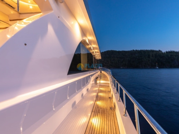 Konaklamalı Tekne Kiralama