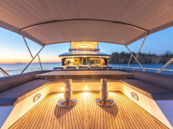 Konaklamalı Tekne Kiralama