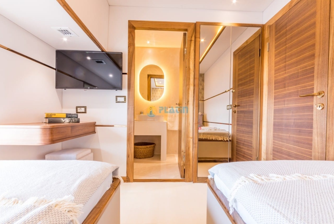 Konaklamalı Tekne Kiralama