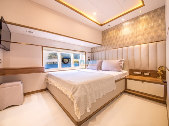 Konaklamalı Tekne Kiralama