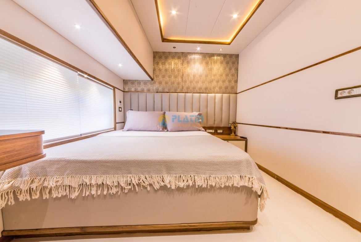 Konaklamalı Tekne Kiralama