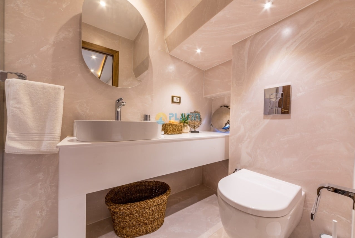 Konaklamalı Tekne Kiralama