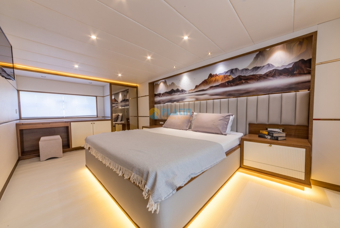 Konaklamalı Tekne Kiralama