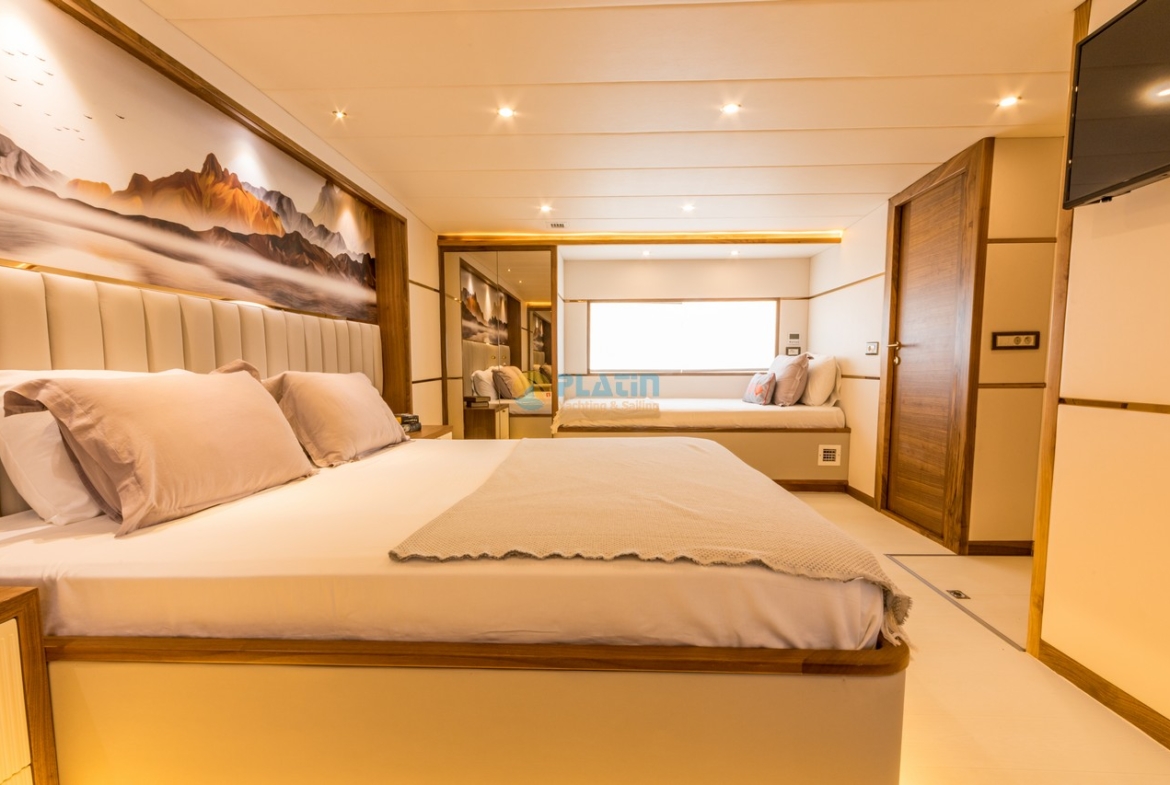 Konaklamalı Tekne Kiralama