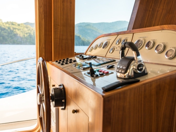 Konaklamalı Tekne Kiralama