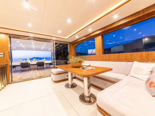 Konaklamalı Tekne Kiralama