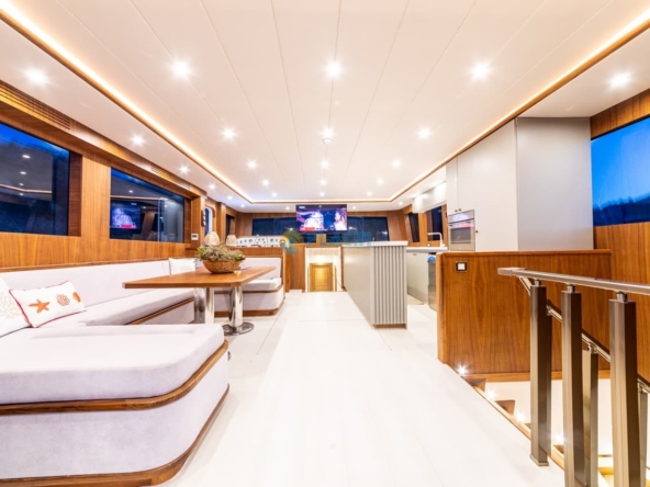 Konaklamalı Tekne Kiralama