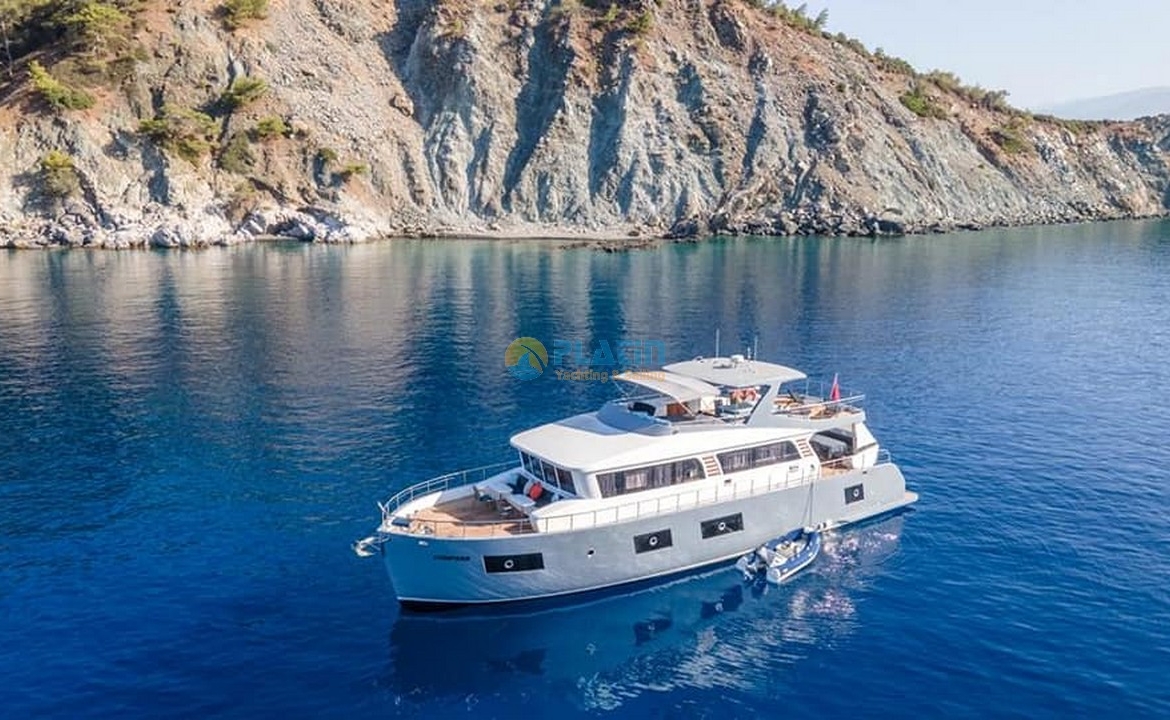 Trawler Compass Kiralık 24 Metre 4 Kamara