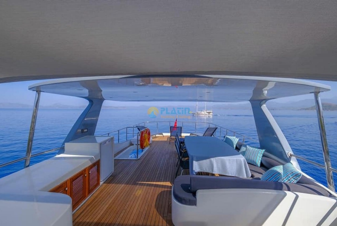 Trawler Compass Kiralık 24 Metre 4 Kamara