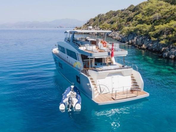 Trawler Compass Kiralık 24 Metre 4 Kamara