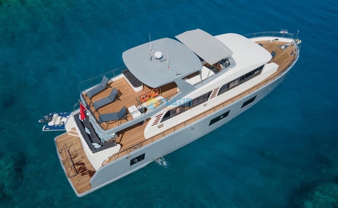 Trawler Compass Kiralık 24 Metre 4 Kamara