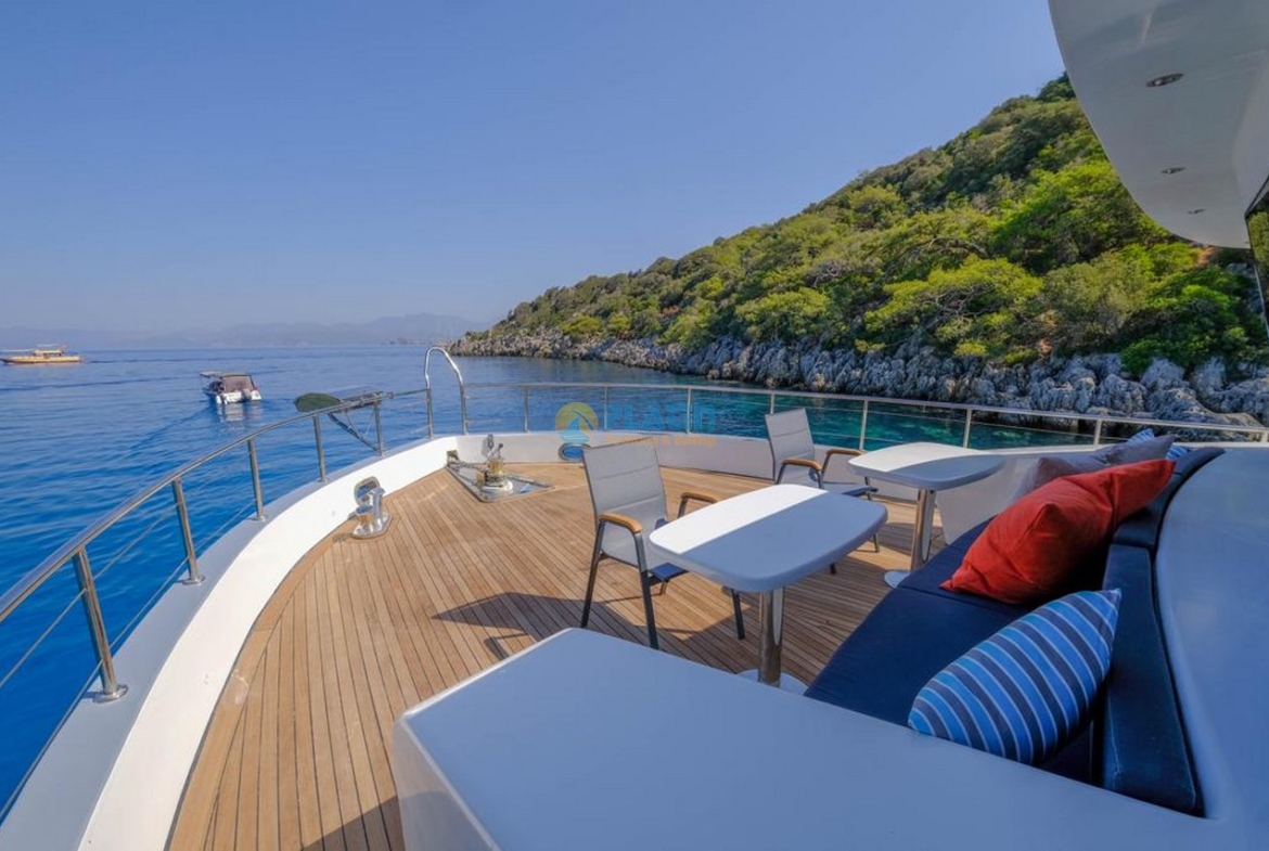 Trawler Compass Kiralık 24 Metre 4 Kamara