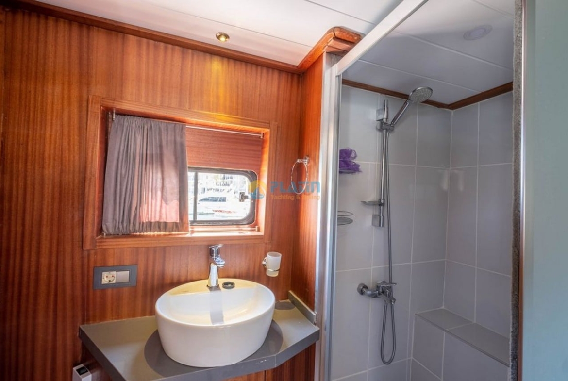 Trawler Compass Kiralık 24 Metre 4 Kamara