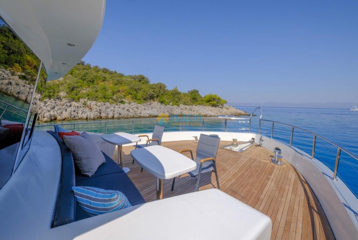 Trawler Compass Kiralık 24 Metre 4 Kamara