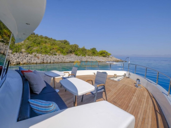 Trawler Compass Kiralık 24 Metre 4 Kamara