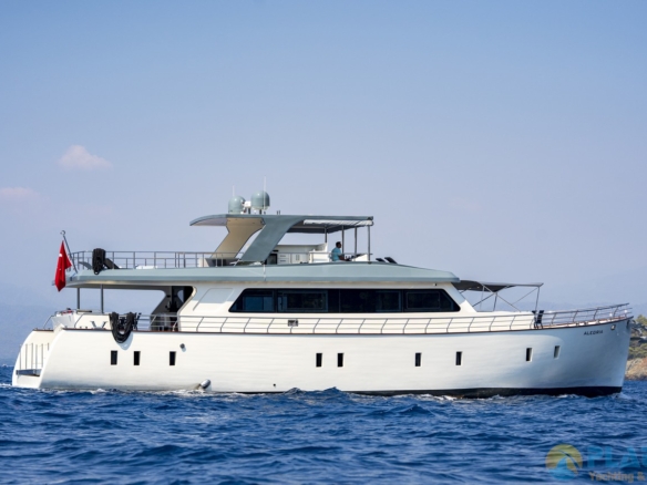 Alegria Trawler Yat