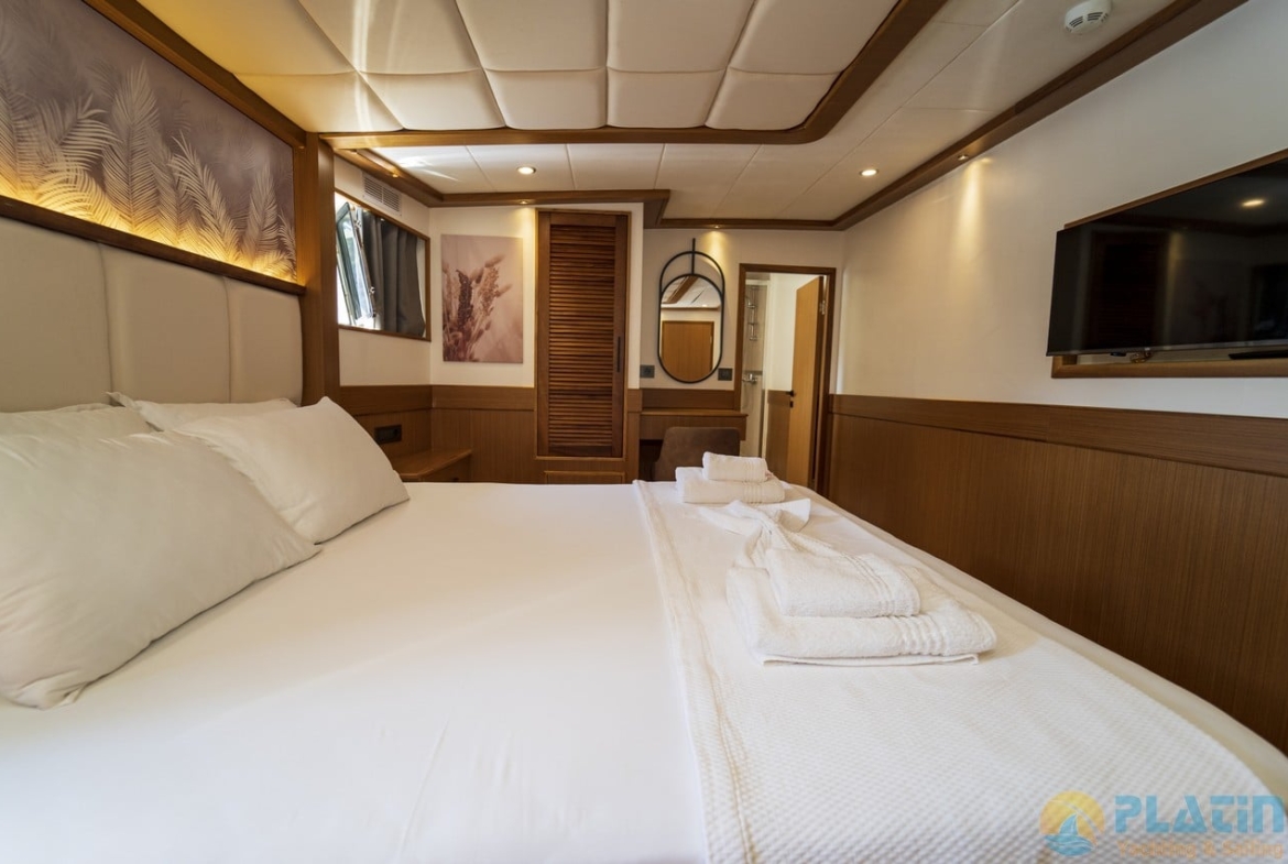 Alegria Trawler Yat
