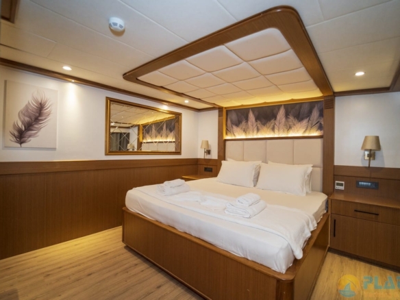 Alegria Trawler Yat
