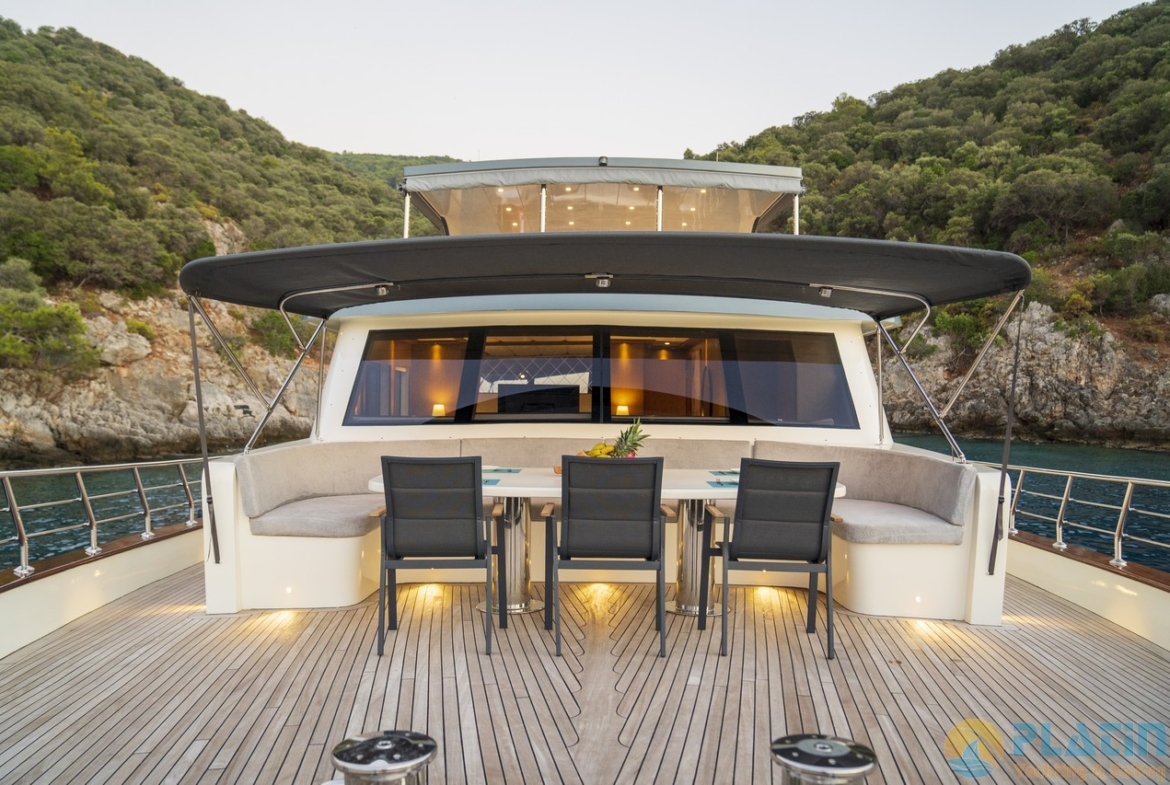 Alegria Trawler Yat
