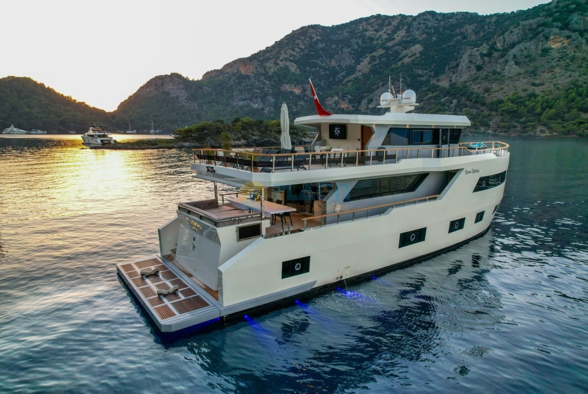 Cinar Yildizi Trawler Motoryat