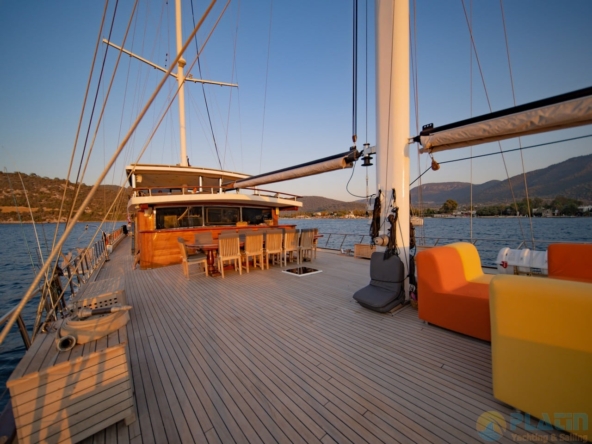 Caustic Gulet Yat Tekne