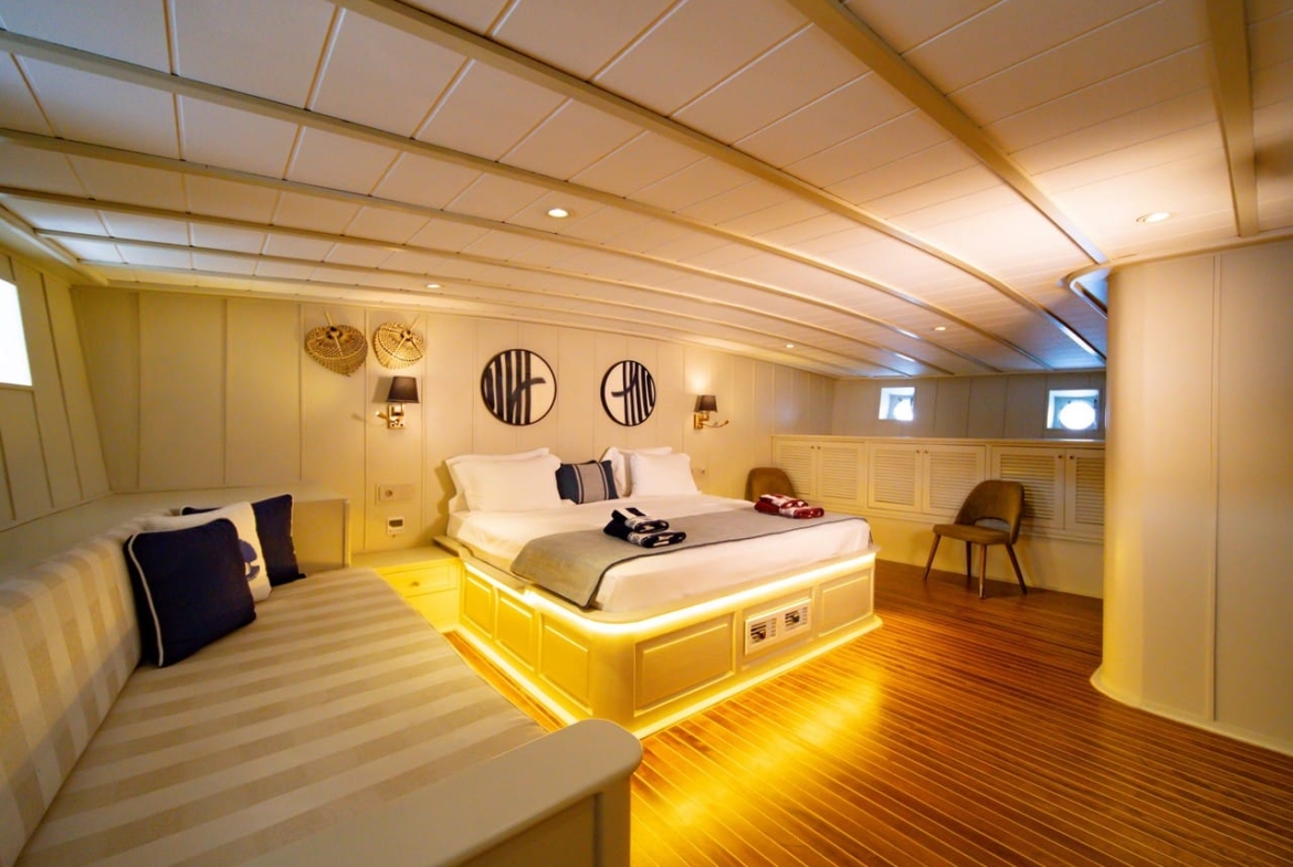 Caustic Gulet Yat Tekne