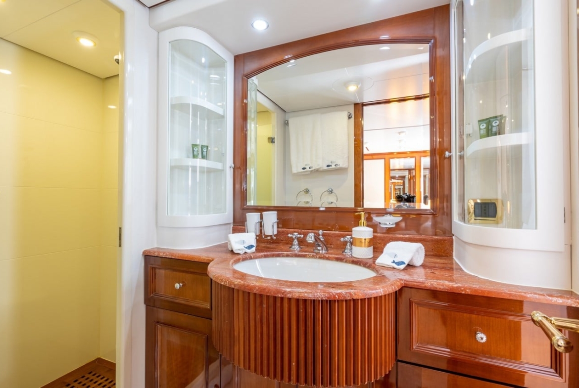 Stella Fiera Motoryat