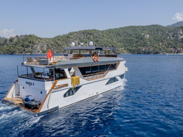 Nayk 3 Trawler