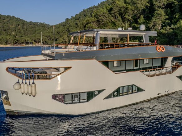Nayk 3 Trawler