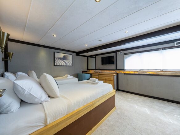 Nayk 3 Trawler