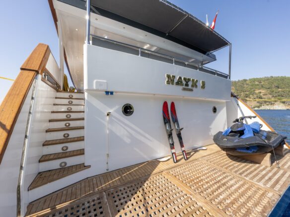 Nayk 3 Trawler