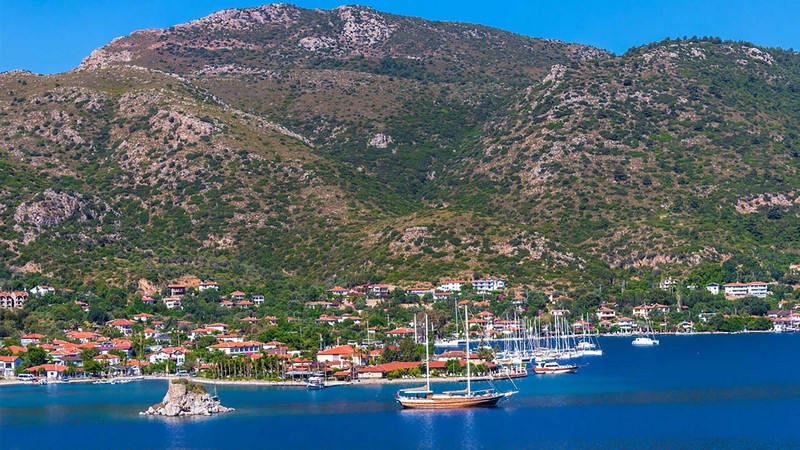 Göcek mi Selimiye mi tekne kiralama karşılaştırması