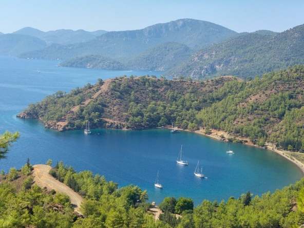 Göcek’te Gezilecek En Güzel 7 Koy (2026 Mavi Tur Rotaları)