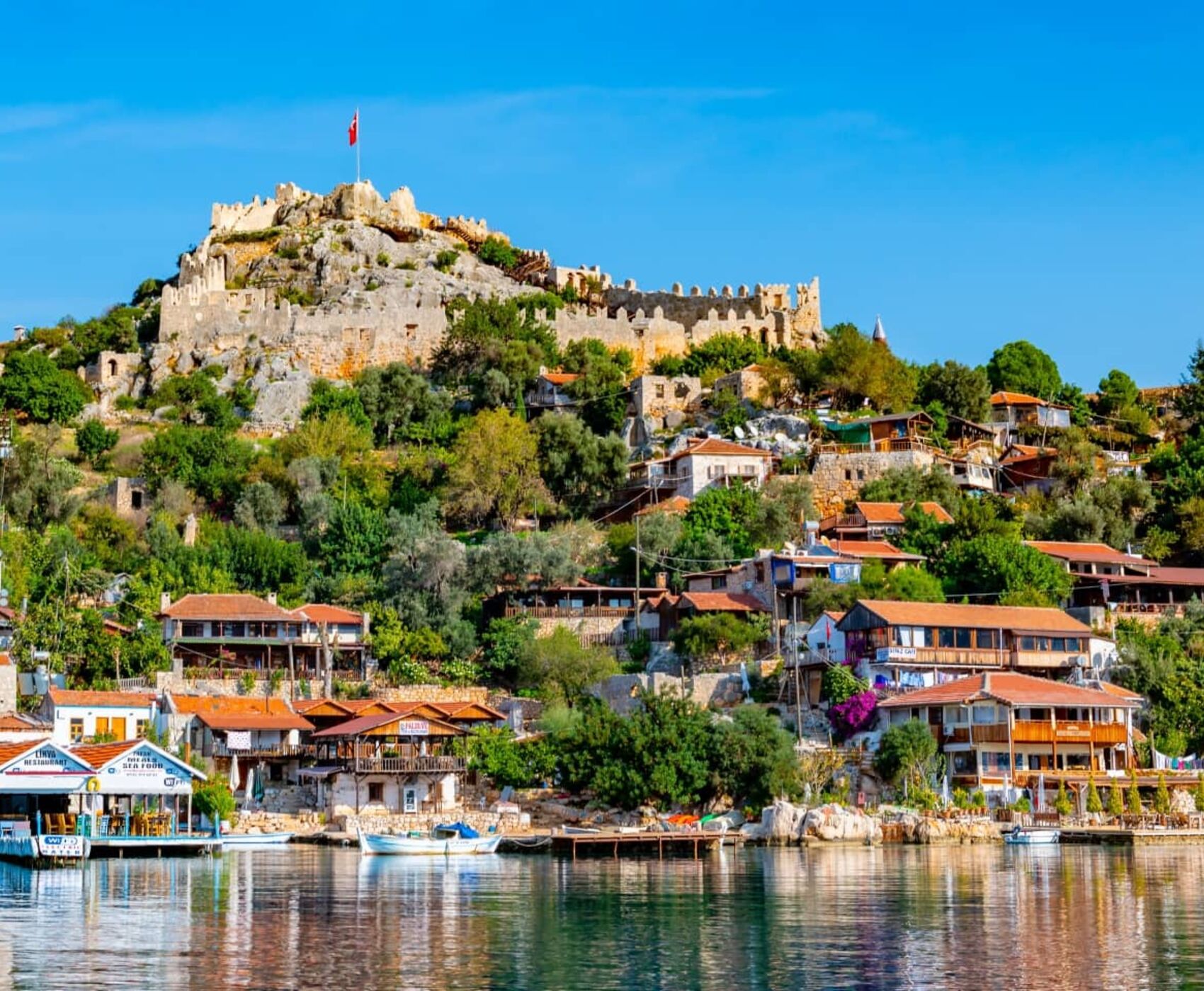 Demre rehberi Tarihi Likya kalıntıları St. Nicholas Kilisesi doğal koylar