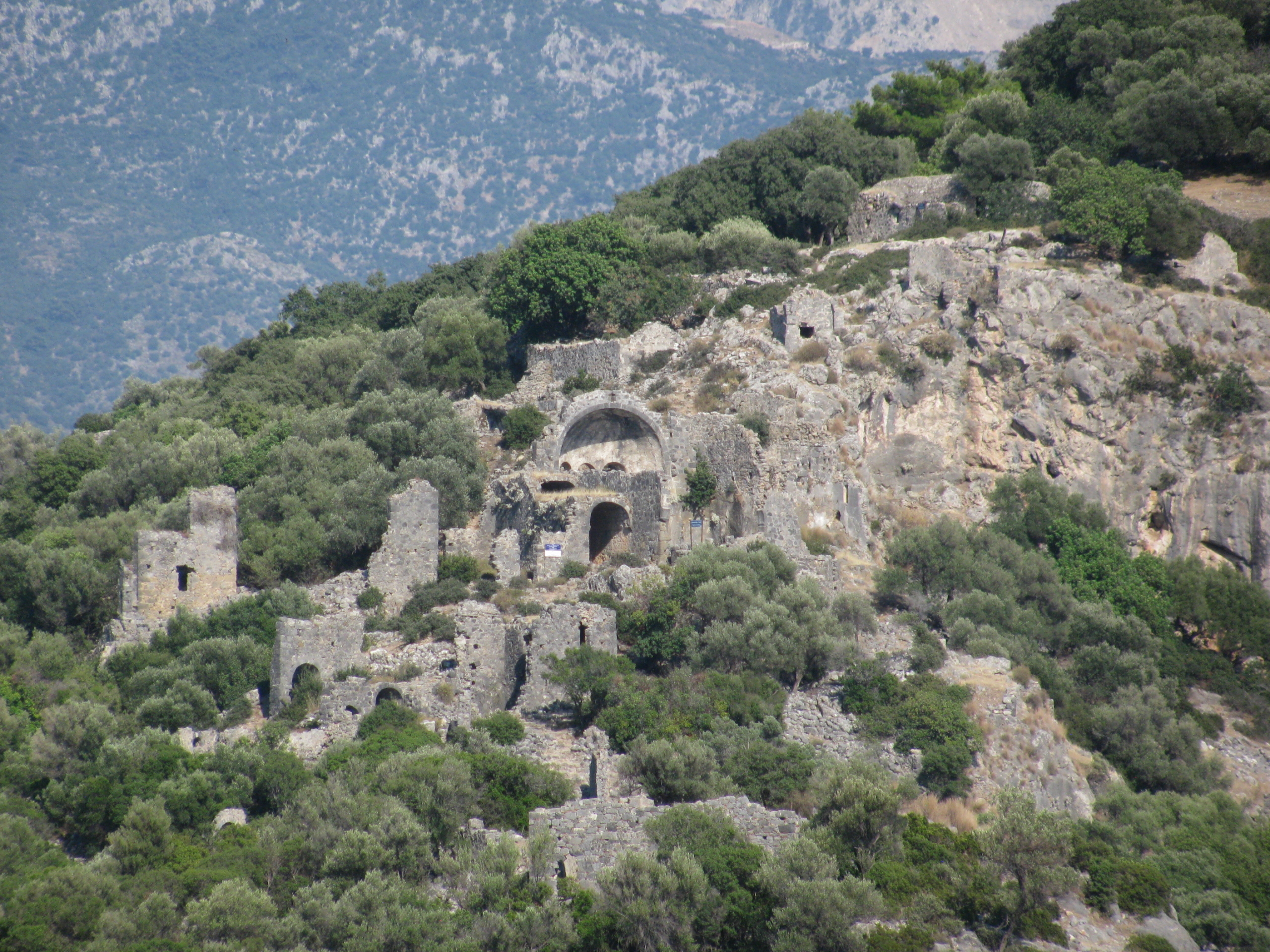 Gemiler Adası ve St Nicholas Kilisesi Gezi Rehberi