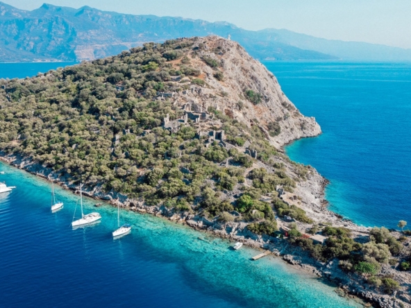 Gemiler Adası ve St Nicholas Kilisesi Gezi Rehberi