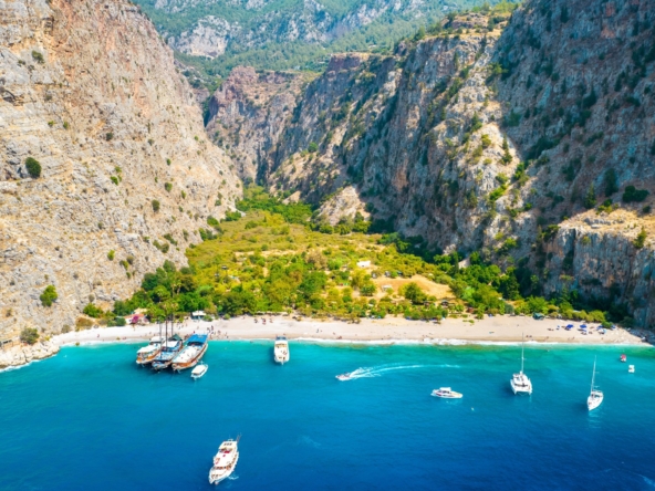 Mavi Yolculuk Durakları Kelebekler Vadisi