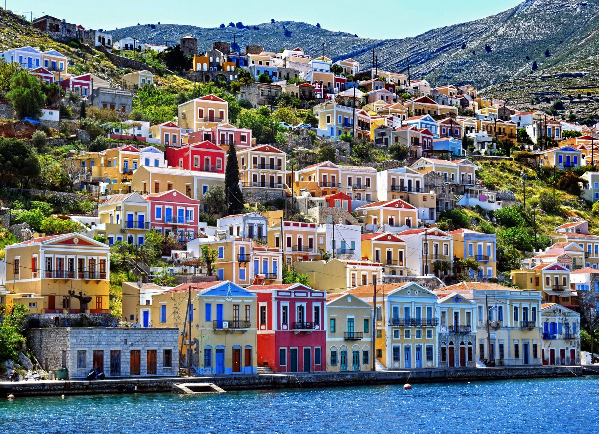 Mavi Yolculukta Simi (Symi) Ege’nin Saklı Cenneti