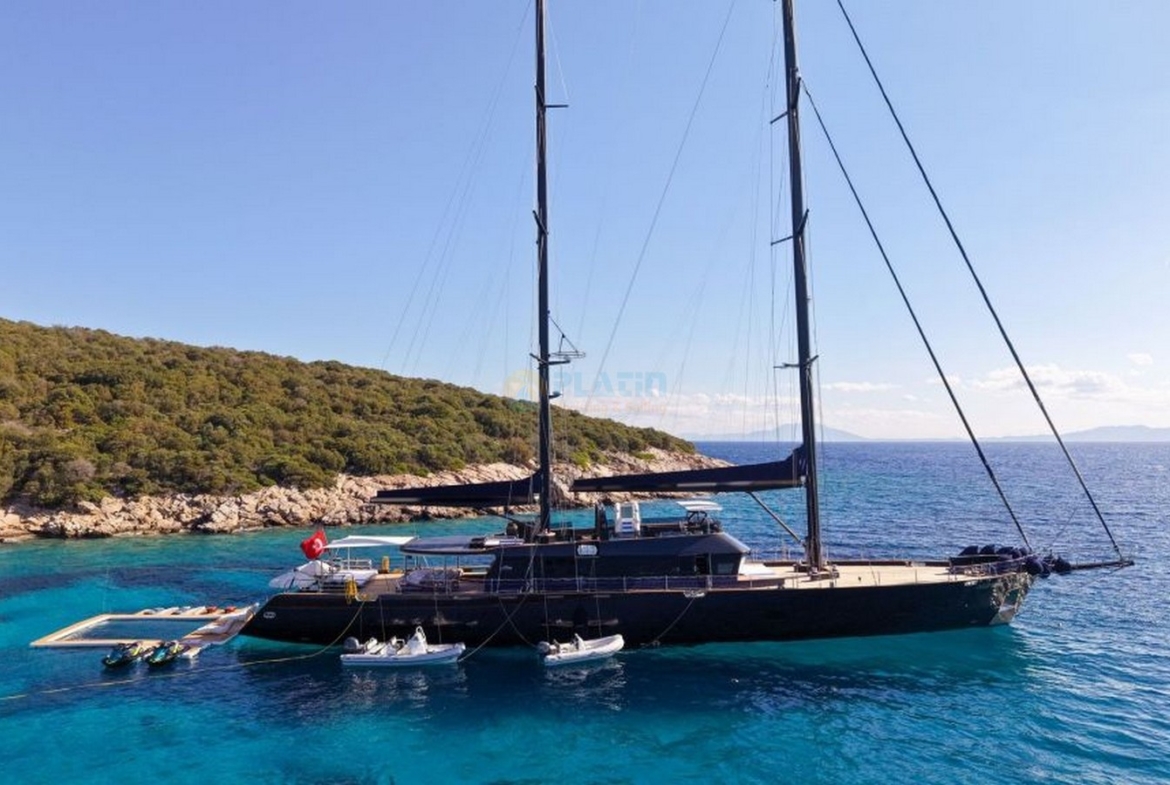 Oğuz Khan Ultra Lüks Yelkenli Yat